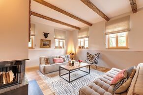 Chalet Silver Fox