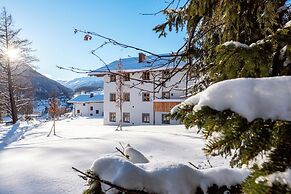 Chalet Silver Fox