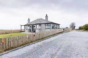 Stunningly Refurbished 1 bed Home on the N/e Coast
