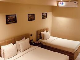 Hotel Pearl Inn