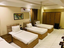 Hotel Pearl Inn