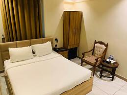 Hotel Pearl Inn