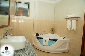 Nokras Silver Oak Embu