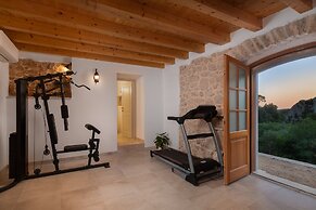 Rustic luxury villa Fulmin