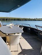 Davidon Yacht