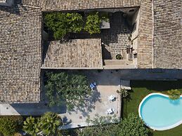 Masseria Fortificata Lo Zafferaneto