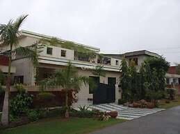 Daily Hostel & Hotel