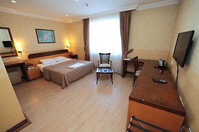 Tiryandafil Otel