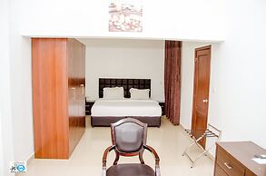 HOTEL EVEREST RDC