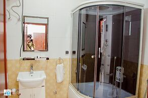 HOTEL EVEREST RDC