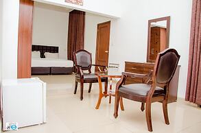 HOTEL EVEREST RDC