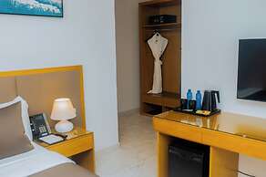 HOTEL EVEREST RDC