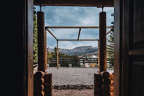 Wood Hills Hotel & Resort
