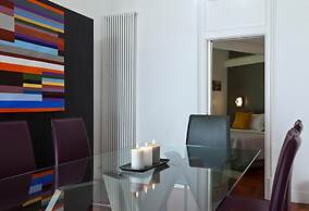 Elegant Apartment at Chiaia