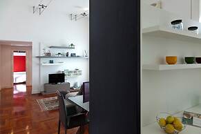 Elegant Apartment at Chiaia