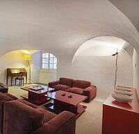 Garibaldi Glamorous Apartment by Wonderful Italy