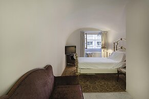 Garibaldi Glamorous Apartment by Wonderful Italy
