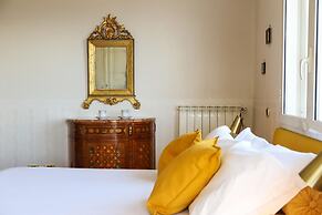 Appartamento con Terrazzo a Capodimonte
