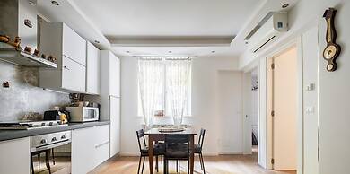 XVI Charm Apartment by Wonderful Italy