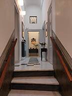 1940 Luxury Accommodations - Diamante Boutique Apartment