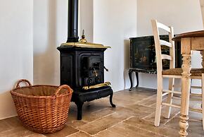 Borgo S Clara - Maria by Wonderful Italy