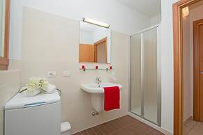 Benacus E4 Apartment by Wonderful Italy
