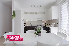 Shelley Apartments - Waves by Wonderful Italy