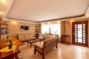 Limon Otel