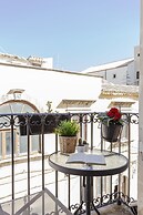 Salomone Apt 8 With Balcony by Wonderful Italy