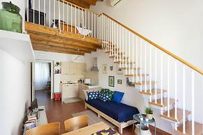 Salomone Apt 8 With Balcony by Wonderful Italy