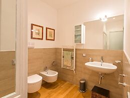 Charming Apartment by Wonderful Italy
