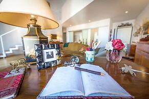 Charming Apartment by Wonderful Italy