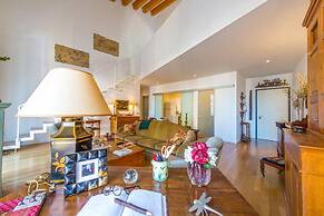 Charming Apartment by Wonderful Italy