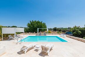 Villa d Itria Trullo Pool by Wonderful Italy