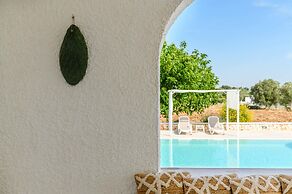 Villa d Itria Trullo Pool by Wonderful Italy