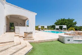 Villa d Itria Trullo Pool by Wonderful Italy