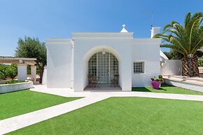 Villa d Itria Trullo Pool by Wonderful Italy