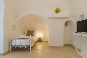 Villa d Itria Trullo Pool by Wonderful Italy