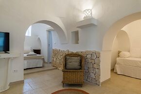 Villa d Itria Trullo Pool by Wonderful Italy