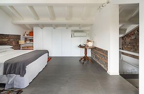 Design Apartment With Terrace by Wonderful Italy