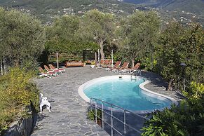 Villa San Massimo With Pool by Wonderful Italy