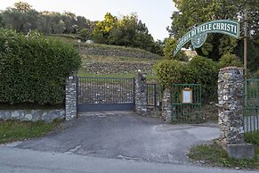 Villa San Massimo With Pool by Wonderful Italy