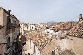 Vittorio Emanuele Apt Terrace by Wonderful Italy