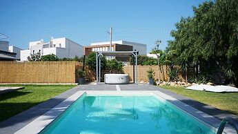 Dependance in Villa con Piscina by Wonderful Italy