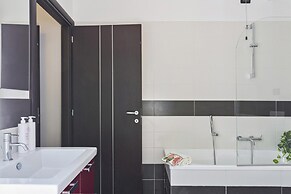 Shelley Apartments - Sky by Wonderful Italy