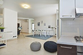 Shelley Apartments - Sky by Wonderful Italy
