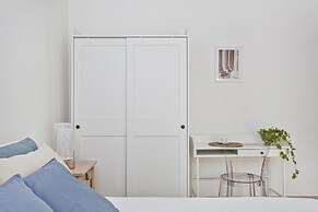 Shelley Apartments - Sky by Wonderful Italy