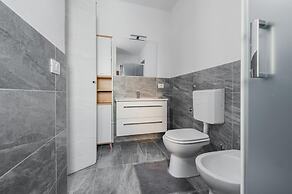Modern Duplex by Wonderful Italy