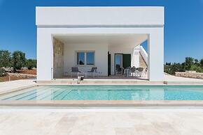 Charming Villa With Pool by Wonderful Italy