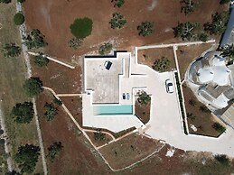 Charming Villa With Pool by Wonderful Italy